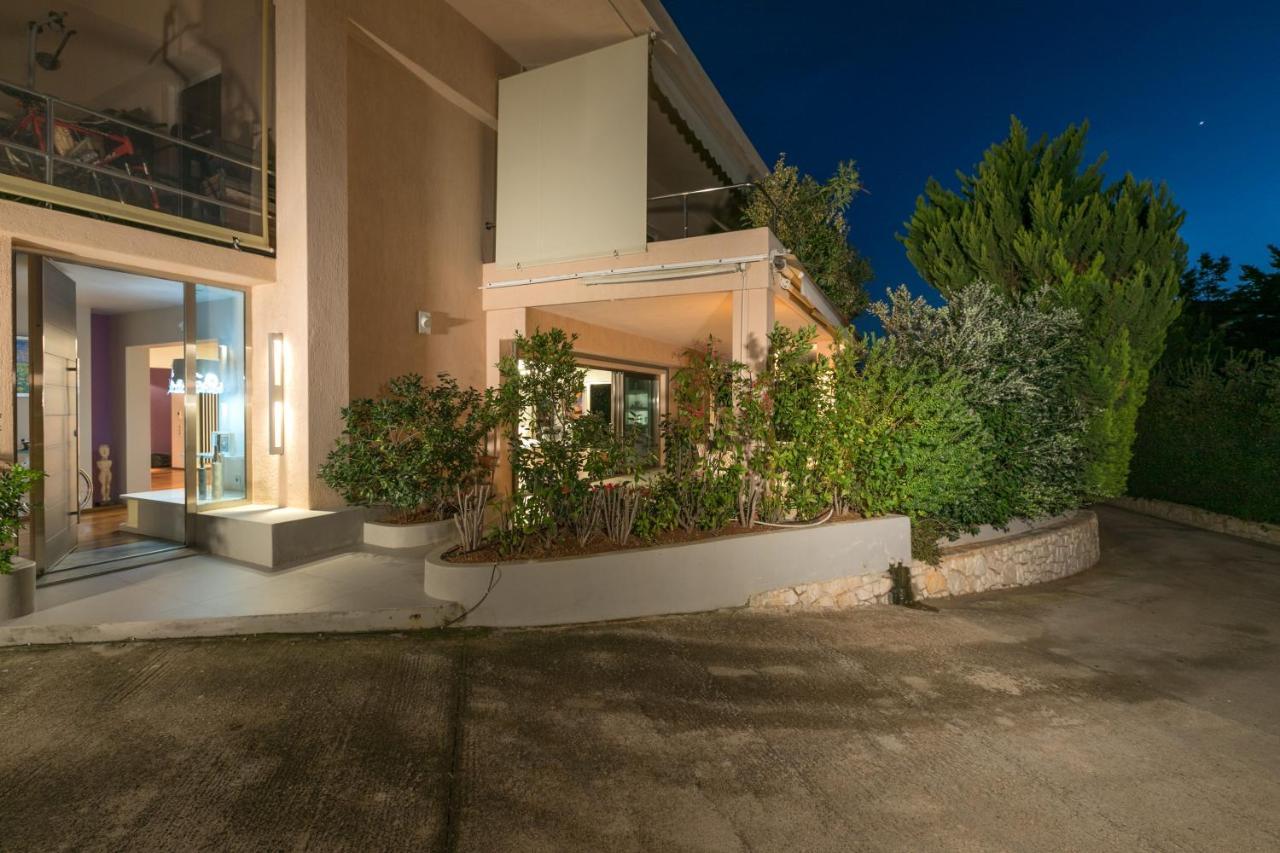 Luxurious Villa Philoxenia Lagonisi Exterior photo