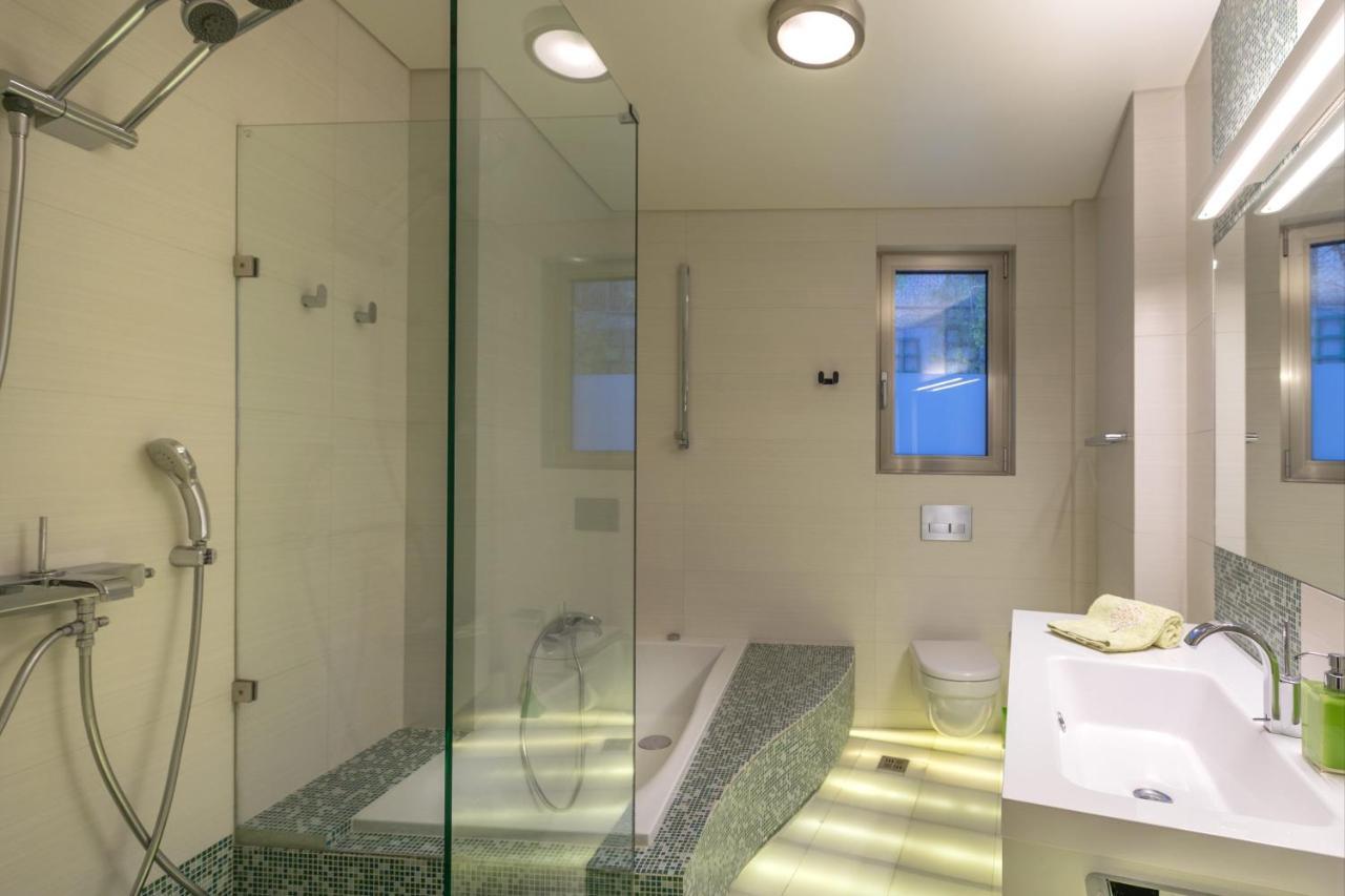 Luxurious Villa Philoxenia Lagonisi Exterior photo