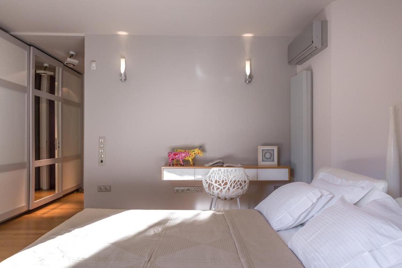 Luxurious Villa Philoxenia Lagonisi Exterior photo